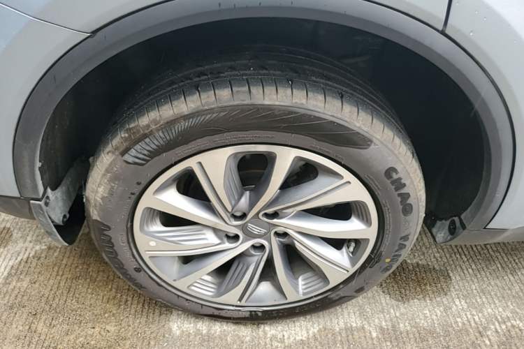 Used Geely Auto Jiajie New Energy 2021 ePro 1.5TD PHEV Deluxe Model Right Rear Wheel Hub