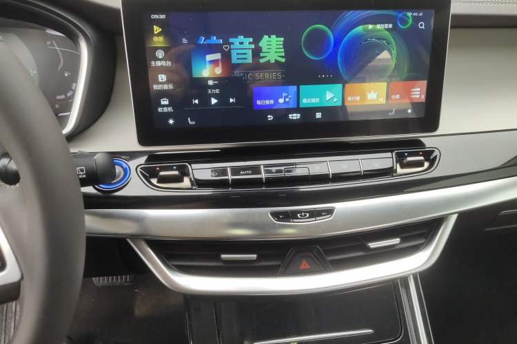 Used Geely Auto Jiajie New Energy 2021 ePro 1.5TD PHEV Deluxe Model Audio And AC Panel
