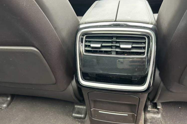 Used Geely Auto Jiajie New Energy 2021 ePro 1.5TD PHEV Deluxe Model Interior 12