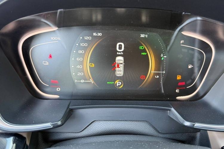 Used Geely Auto Jiajie New Energy 2021 ePro 1.5TD PHEV Luxurious Edition Interior 4