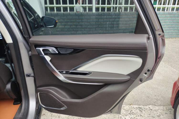 Used Geely Auto Jiajie New Energy 2021 ePro 1.5TD PHEV Deluxe Model Interior 5
