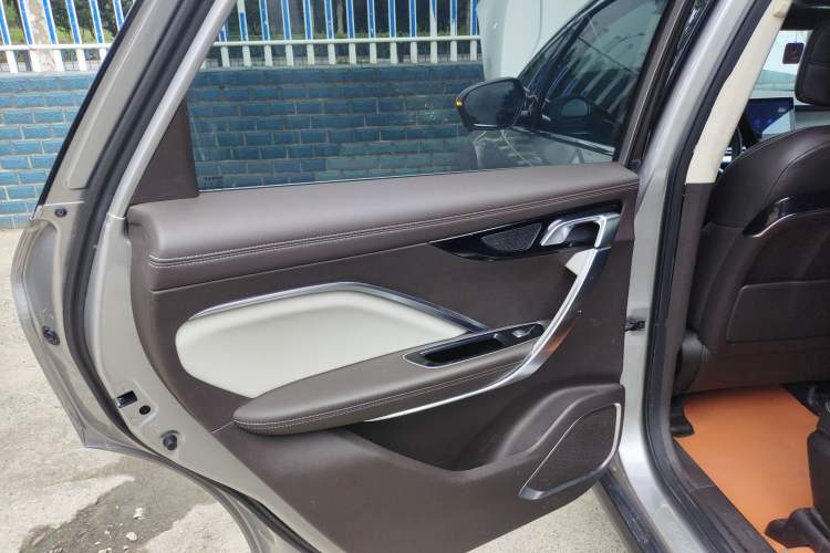 Used Geely Auto Jiajie New Energy 2021 ePro 1.5TD PHEV Deluxe Model Interior 7