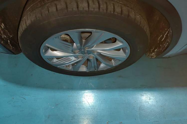 Used Geely Auto Jiajie New Energy 2021 ePro 1.5TD PHEV Luxurious Edition Left Front Wheel Hub