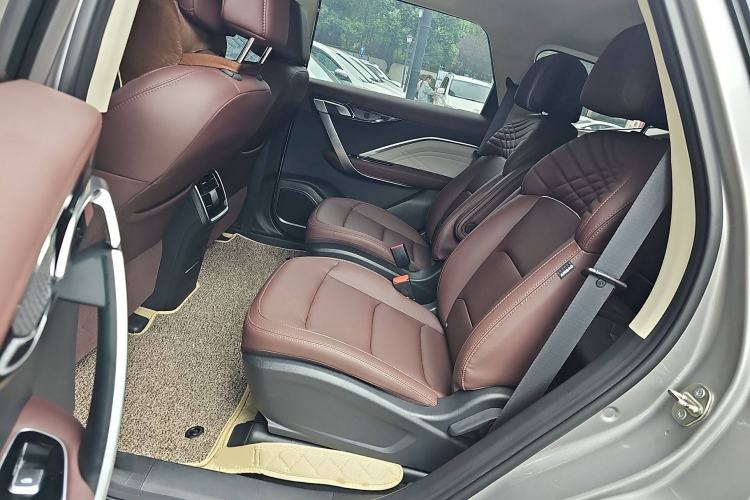 Used Geely Auto Jiajie New Energy 2021 ePro 1.5TD PHEV Deluxe Model Left Rear Seat