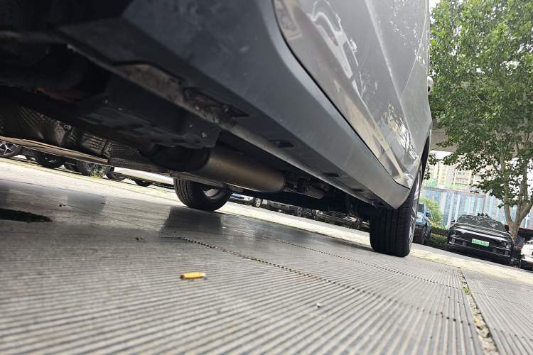 Used Geely Auto Jiajie New Energy 2021 ePro 1.5TD PHEV Deluxe Model Left Side Sill