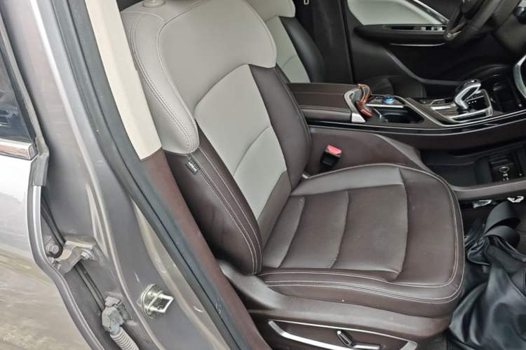 Used Geely Auto Jiajie New Energy 2021 ePro 1.5TD PHEV Luxury Model Right Front Seat
