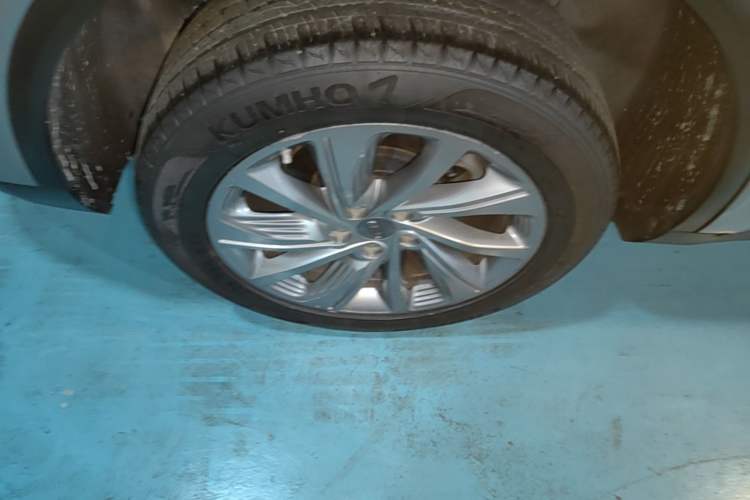 Used Geely Auto Jiajie New Energy 2021 ePro 1.5TD PHEV Luxurious Edition Right Rear Wheel Hub