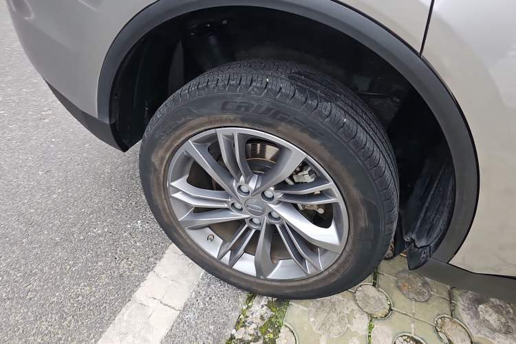 Used Geely Auto Jiajie New Energy 2021 ePro 1.5TD PHEV Deluxe Model Right Rear Wheel Hub