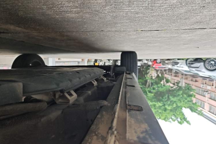 Used Geely Auto Jiajie New Energy 2021 ePro 1.5TD PHEV Luxury Model Right Side Sill