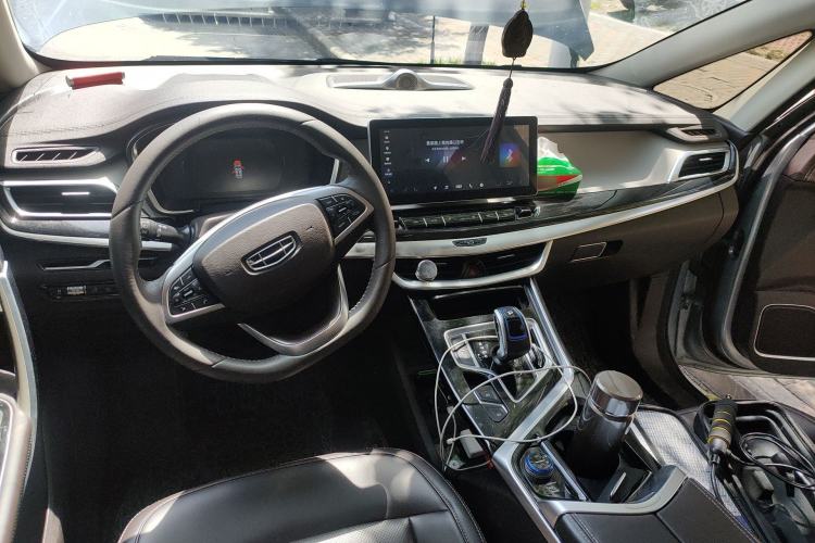 Used Geely Auto Jiajie New Energy 2021 ePro 1.5TD PHEV Deluxe Model Center Console