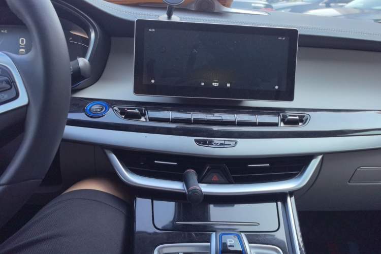 Used Geely Auto Jiajie New Energy 2021 ePro 1.5TD PHEV Comfort Edition Audio And AC Panel