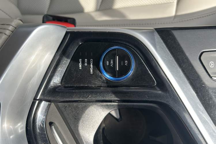 Used Geely Auto Jiajie New Energy 2021 ePro 1.5TD PHEV Luxurious Edition Interior 6