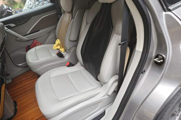Used Geely Auto Jiajie New Energy 2021 ePro 1.5TD PHEV Luxurious Edition Left Rear Seat