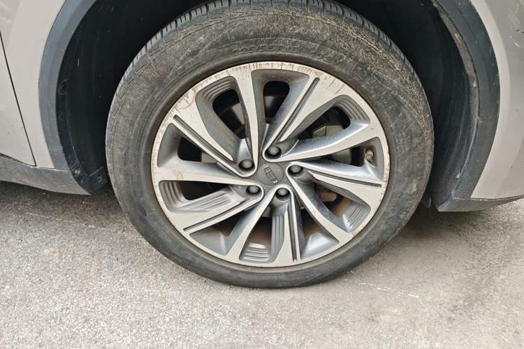 Used Geely Auto Jiajie New Energy 2021 ePro 1.5TD PHEV Luxury Model Right Front Wheel Hub