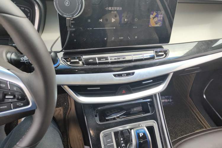 Used Geely Auto Jiajie New Energy 2021 ePro 1.5TD PHEV Luxury Model Audio And AC Panel
