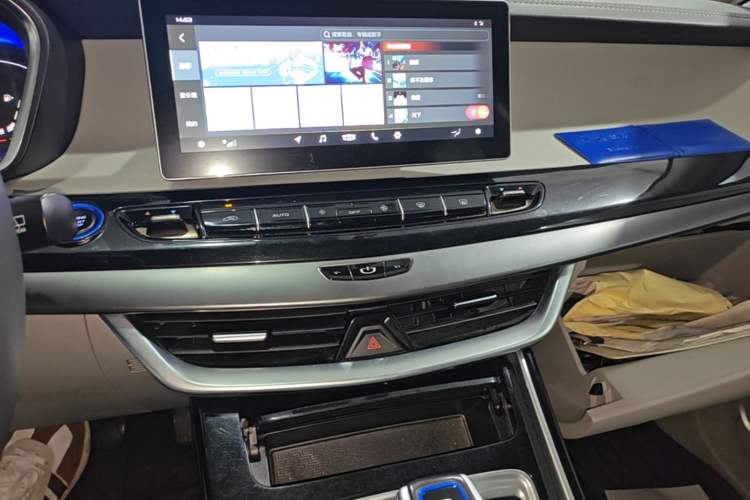 Used Geely Auto Jiajie New Energy 2021 ePro 1.5TD PHEV Comfort Edition Audio And AC Panel