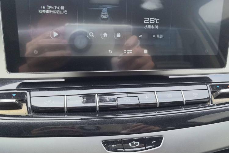 Used Geely Auto Jiajie New Energy 2021 ePro 1.5TD PHEV Comfort Edition Audio And AC Panel