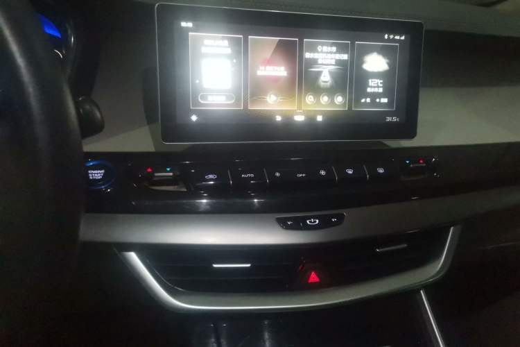 Used Geely Auto Jiajie New Energy 2021 ePro 1.5TD PHEV Comfort Edition Audio And AC Panel