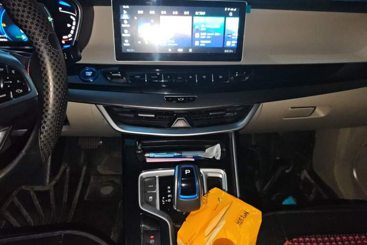 Used Geely Auto Jiajie New Energy 2021 ePro 1.5TD PHEV Comfort Edition Audio And AC Panel