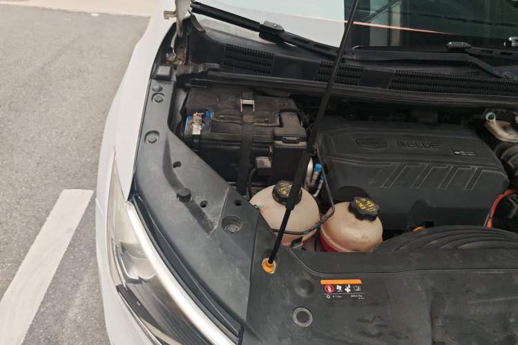 Used Geely Auto Jiajie New Energy 2021 ePro 1.5TD PHEV Comfort Edition Engine Bay Right