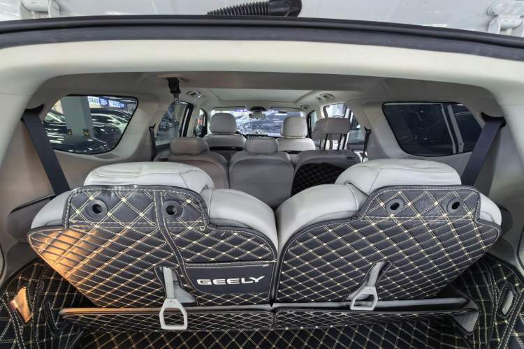 Used Geely Auto Jiajie New Energy 2021 ePro 1.5TD PHEV Luxurious Edition Interior 3