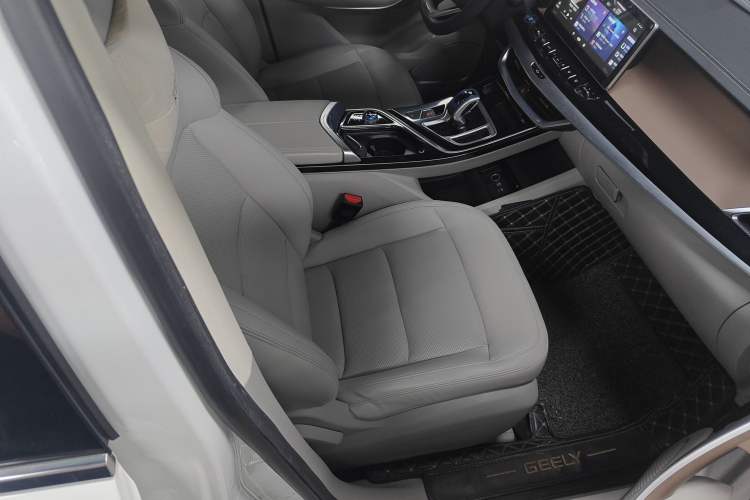 Used Geely Auto Jiajie New Energy 2021 ePro 1.5TD PHEV Luxurious Edition Right Front Seat