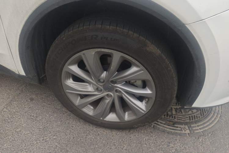 Used Geely Auto Jiajie New Energy 2021 ePro 1.5TD PHEV Comfort Edition Right Front Wheel Hub