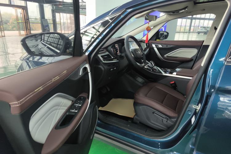 Used Geely Auto Jiajie New Energy 2022 1.5TD PHEV Platinum Comfort Edition Interior 3