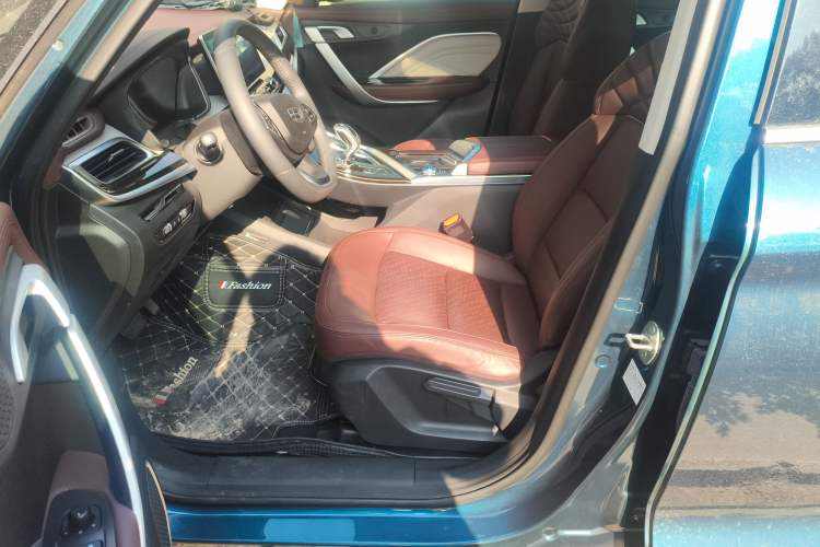 Used Geely Auto Jiajie New Energy 2022 1.5TD PHEV Platinum Comfort Edition Left Front Seat