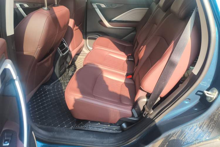 Used Geely Auto Jiajie New Energy 2022 1.5TD PHEV Platinum Comfort Edition Left Rear Seat