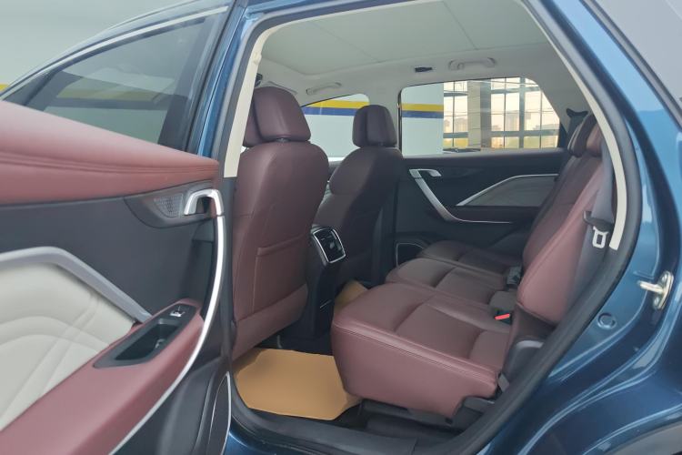 Used Geely Auto Jiajie New Energy 2022 1.5TD PHEV Platinum Comfort Edition Left Rear Seat
