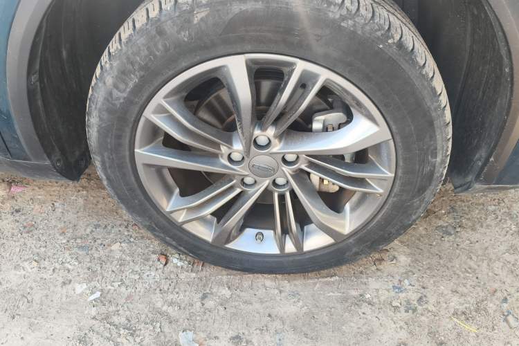 Used Geely Auto Jiajie New Energy 2022 1.5TD PHEV Platinum Comfort Edition Right Front Wheel Hub