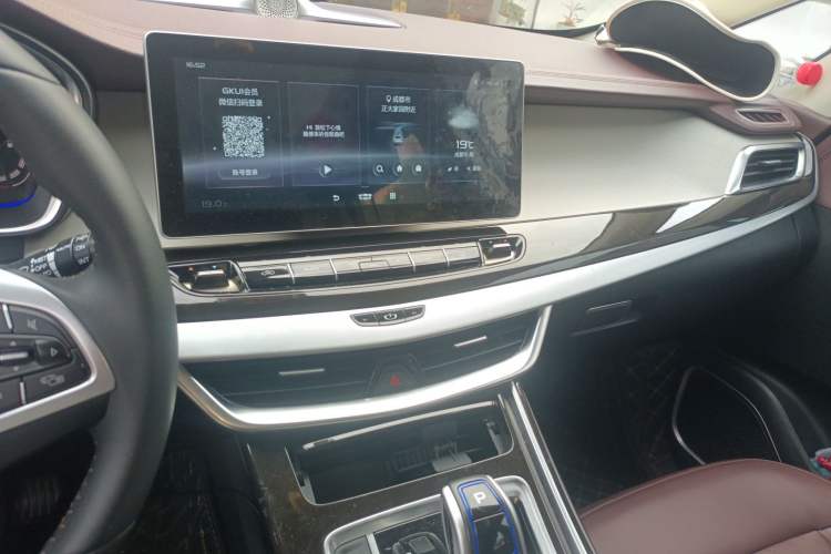 Used Geely Auto Jiajie New Energy 2022 1.5TD PHEV Platinum Comfort Edition Audio And AC Panel