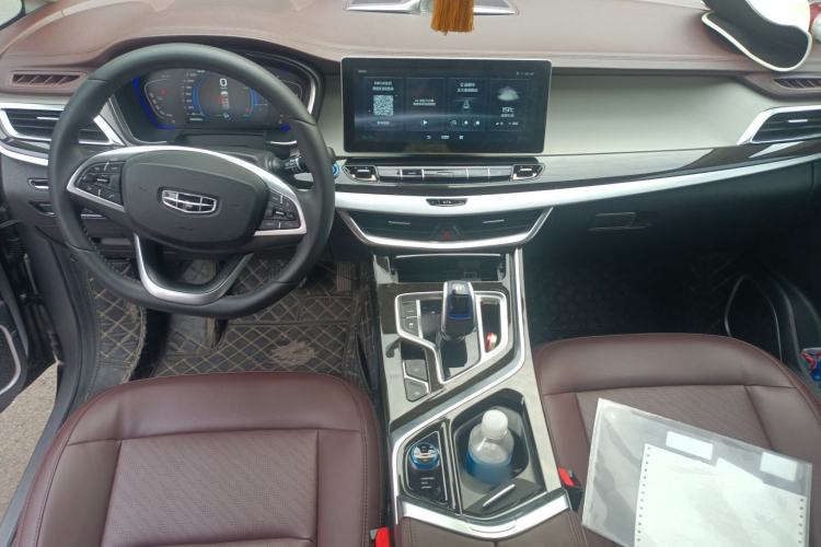 Used Geely Auto Jiajie New Energy 2022 1.5TD PHEV Platinum Comfort Edition Center Console