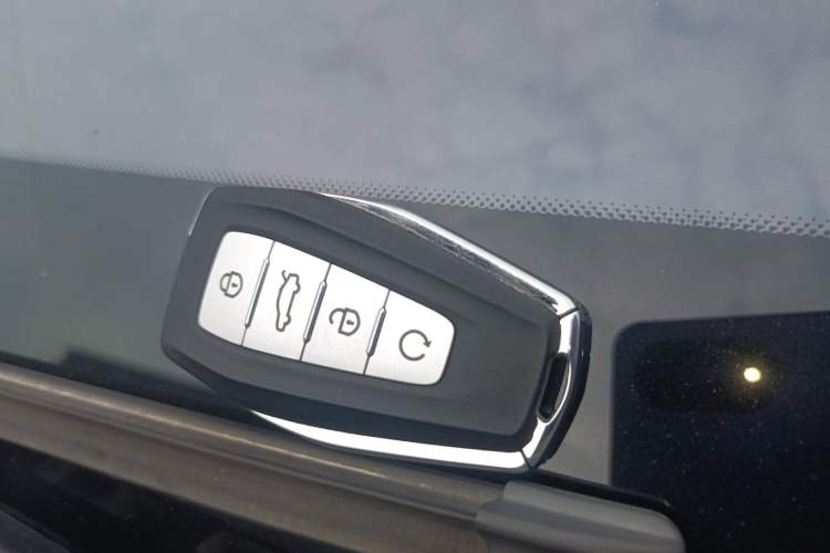 Used Geely Auto Jiajie New Energy 2022 1.5TD PHEV Platinum Comfort Edition Vehicle Key