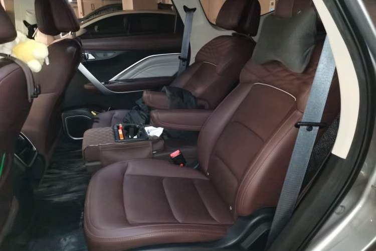 Used Geely Auto Jiajie New Energy 2022 1.5TD PHEV Platinum Luxury Edition Left Rear Seat