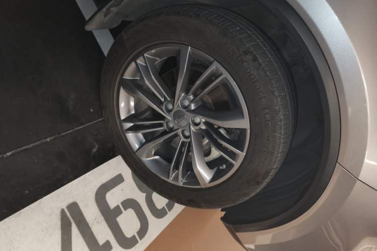 Used Geely Auto Jiajie New Energy 2022 1.5TD PHEV Platinum Luxury Edition Right Front Wheel Hub