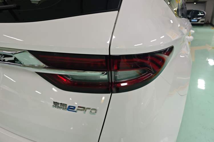 Used Geely Auto Jiajie New Energy 2022 1.5TD PHEV Platinum Deluxe Edition Exterior 6