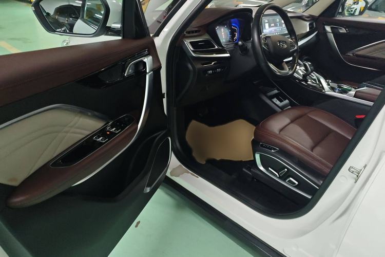 Used Geely Auto Jiajie New Energy 2022 1.5TD PHEV Platinum Deluxe Edition Interior 3