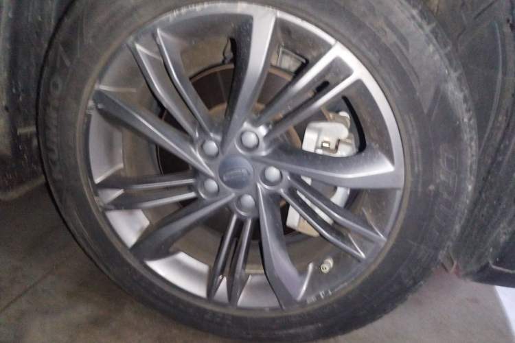 Used Geely Auto Jiajie New Energy 2022 1.5TD PHEV Platinum Comfort Edition Right Front Wheel Hub