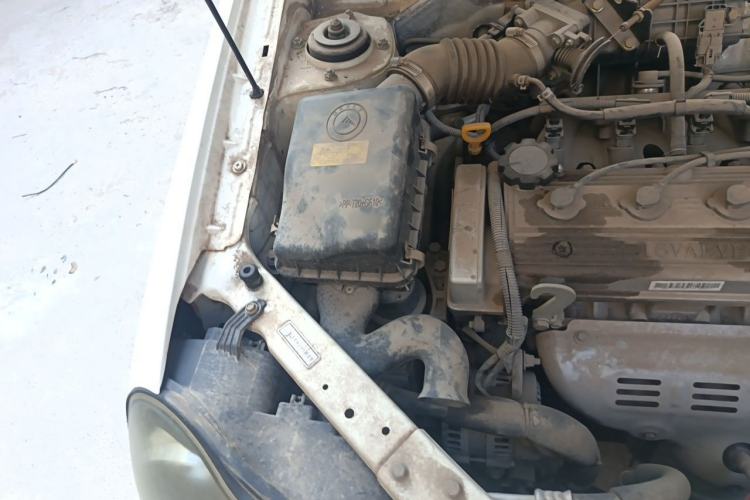 Used Geely Auto Liberty Ship 2010 1.3L Manual Gold Diamond Edition Engine Bay Right