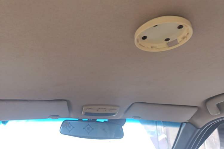 Used Geely Auto Liberty Ship 2010 1.3L Manual Gold Diamond Edition Headliner