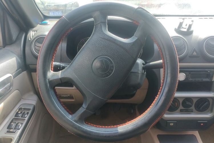 Used Geely Auto Liberty Ship 2011 1.3L Manual Fashion Edition Steering Wheel