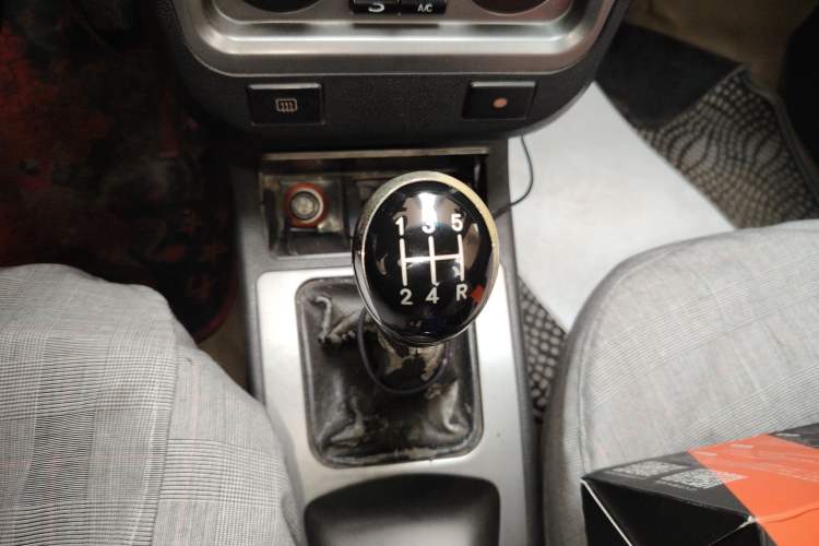 Used Geely Auto Liberty Ship 2011 1.3L Manual Fashion Edition Gear Lever