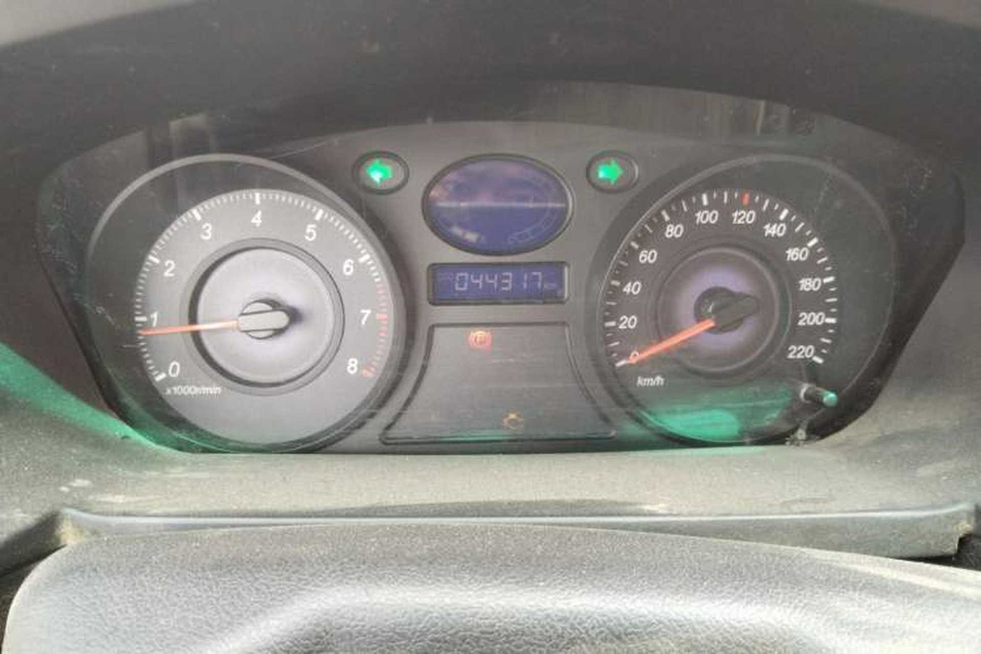 Used Geely Auto Liberty Ship 2011 1.5L Manual Sport Model Odometer Close Up