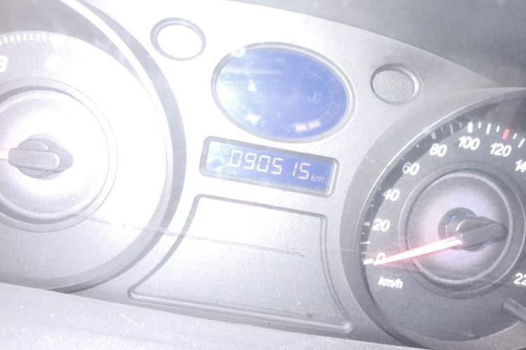 Used Geely Auto Liberty Ship 2011 1.0L Manual Entry-Level Model Odometer Close Up