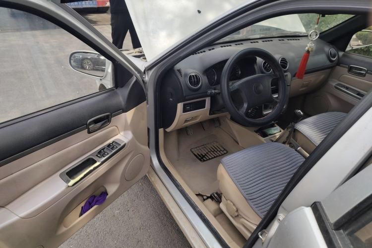 Used Geely Auto Liberty Ship 2011 1.3L Manual Fashion Edition Driver Seat