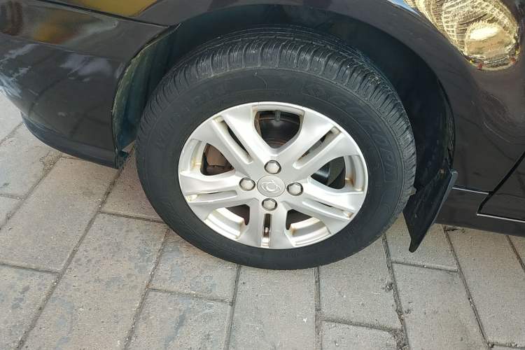 Used Geely Auto Liberty Ship 2012 1.3L Manual Fashion II Left Front Wheel Hub