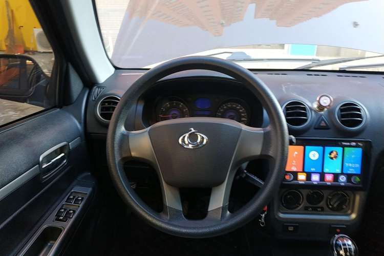 Used Geely Auto Liberty Ship 2012 1.3L Manual Fashion II Steering Wheel