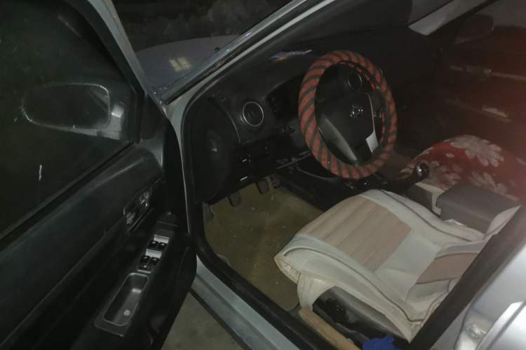 Used Geely Auto Liberty Ship 2012 1.3L Manual Fashion II Driver Seat